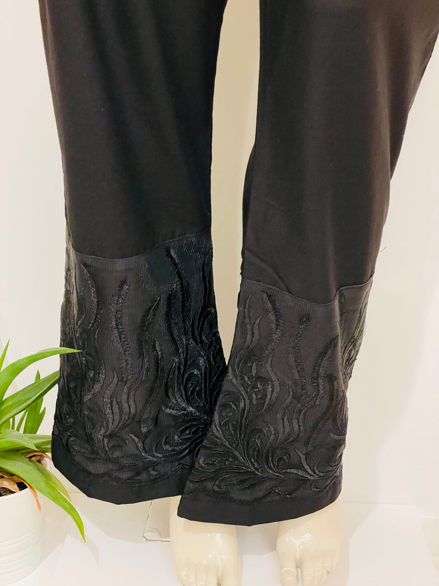 Trouser Design With Plates Trouser Design With Lace Trouser Design With  Button Trouser Design Wit | Women trousers design, Womens pants design,  Trouser designs
